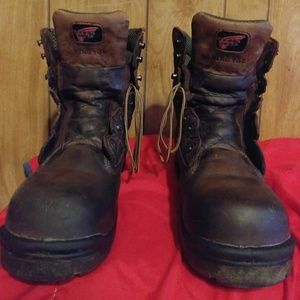 Red Wing Work 8in. Boots. 10